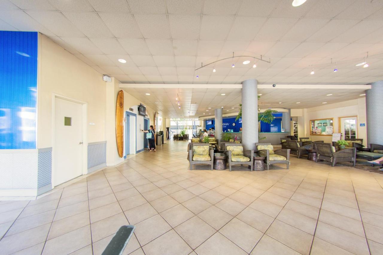 Aloha Vibes Await! Stylish Condo At Aloha Surf - Mountain And City Views Хонолулу Екстериор снимка
